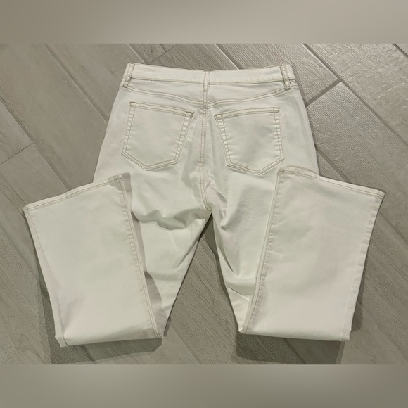 Ladies Beige Colored Jean Capris - Picture 2 of 4